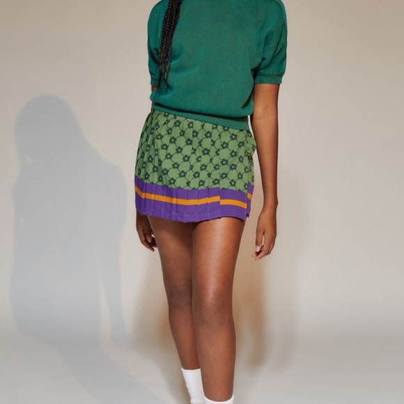 Urban Outfitters Pleated Skit - Picture 6 of 6
